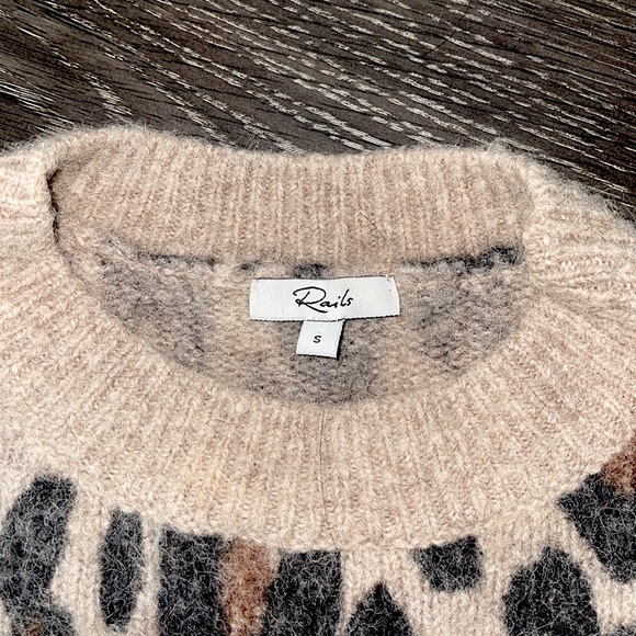 - Rails Lana Leopard Print Sweater size small - Picture 4 of 4